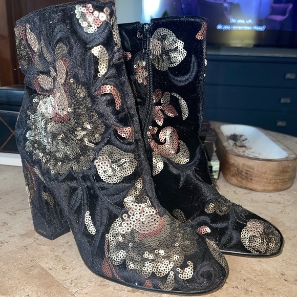 Aldo Black and Gold Sequin Ankle Boots - Picture 1 of 8